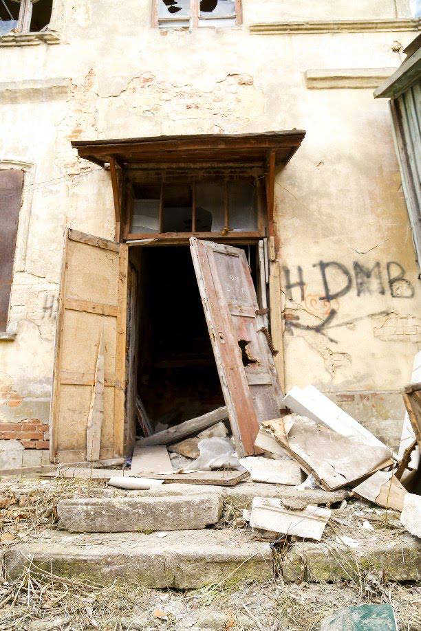 Тульська область РФ хоче "відбудовувати Маріуполь", поки самі туляки виживають у бараках (фото)